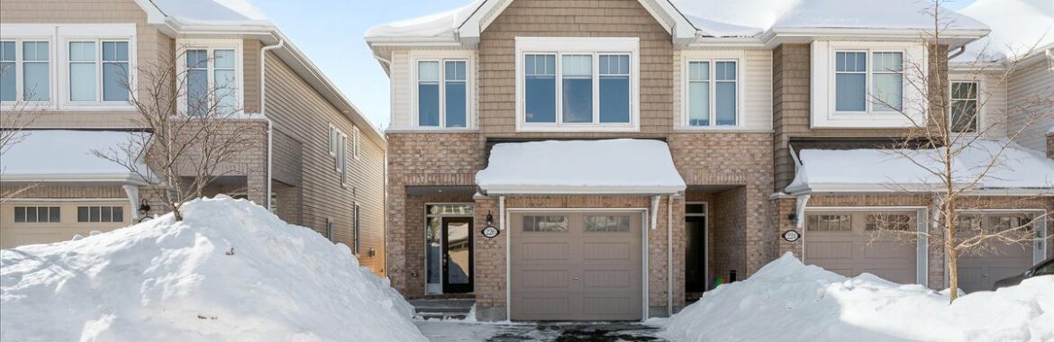 FINDLAY CREEK TOWNHOUSE FOR SALE