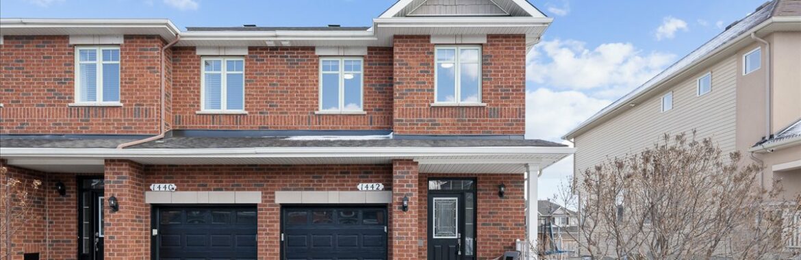 ORLEANS | NOTTING GATE | TOWNHOUSE FOR SALE