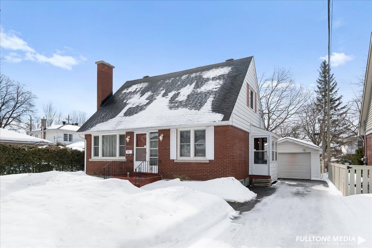 Ottawa | Elmvale Acres | House for Sale | 1932 Hall Street