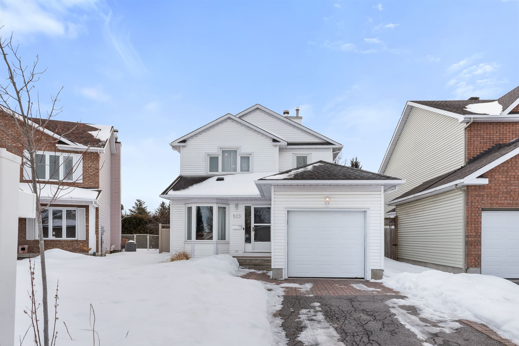 Orleans Fallingbrook House for Sale 573 Deancourt Crescent