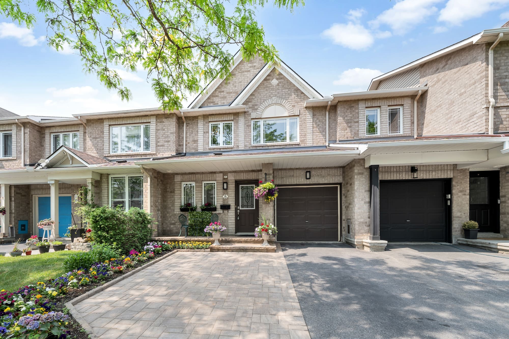 Barrhaven Chapman Mills Townhome for Sale 8 Collington St